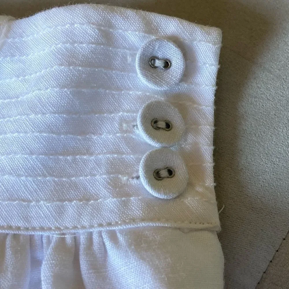 NWT Olivaceous linen blend lined shorts size s